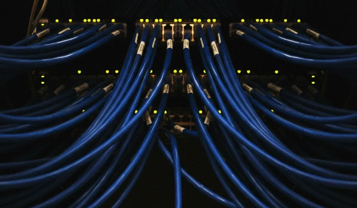 Salle serveur supervisée 24/7 : infrastructure IT pour PME de l'Essonne